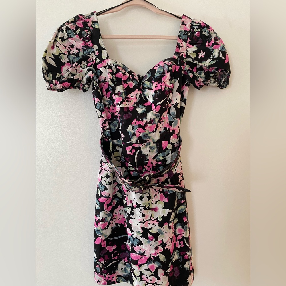 BAR III Mini Black and Neon Floral Dress with Puff Sleeves and Belt SIZE 2